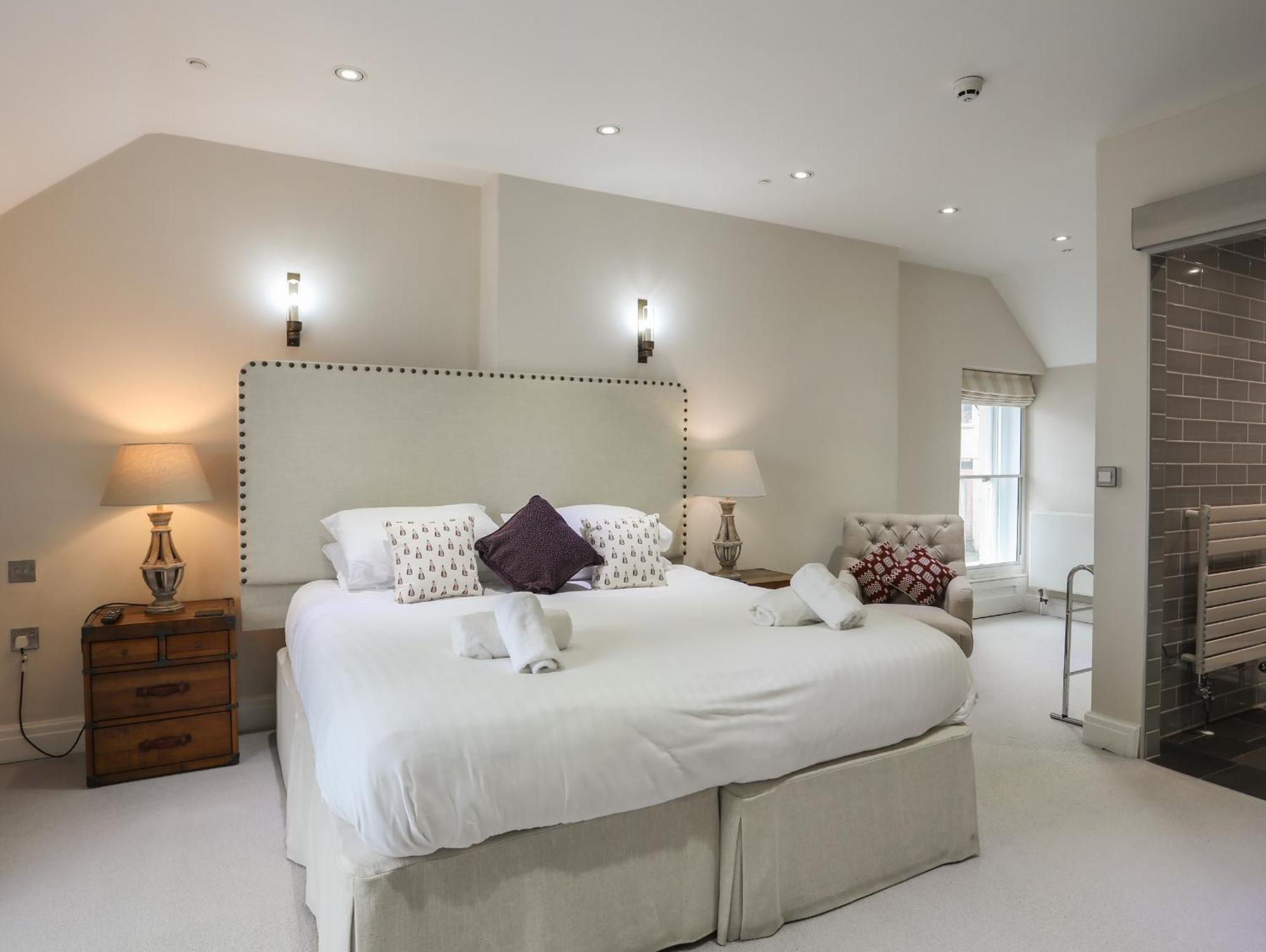 Harlech Apartments - Efnisien ภายนอก รูปภาพ